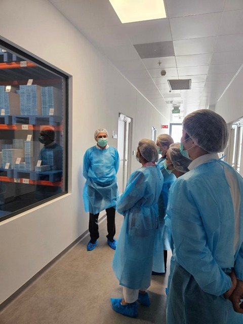 写真左がジョージ・サロマニーツェ先生